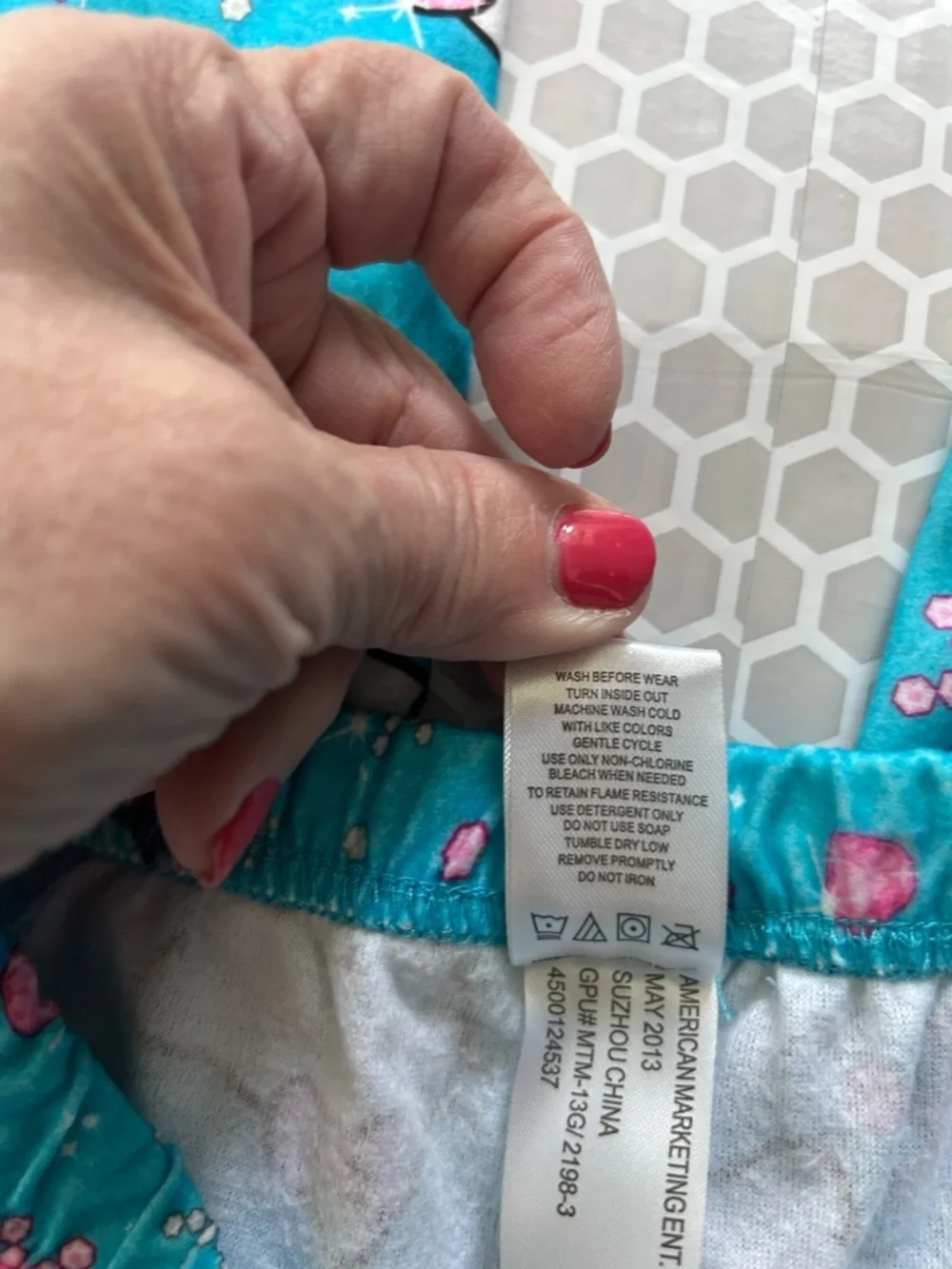 NWT Hello Kitty Girls' Turquoise Fleece Pajama Set - Cozy Two-Piece. Size 6